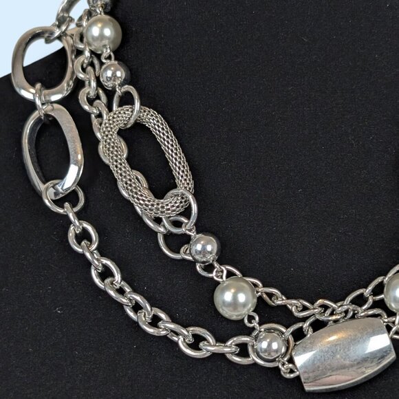 V. Premier Designs 3-Strand Metal Chain Necklace - Picture 3 of 5